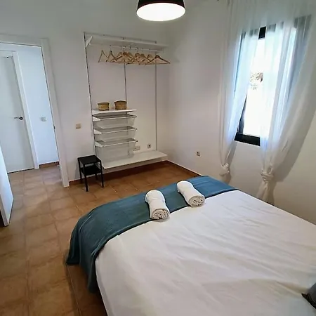 En Capellania Con Piscina Privada Κοραλέχο
